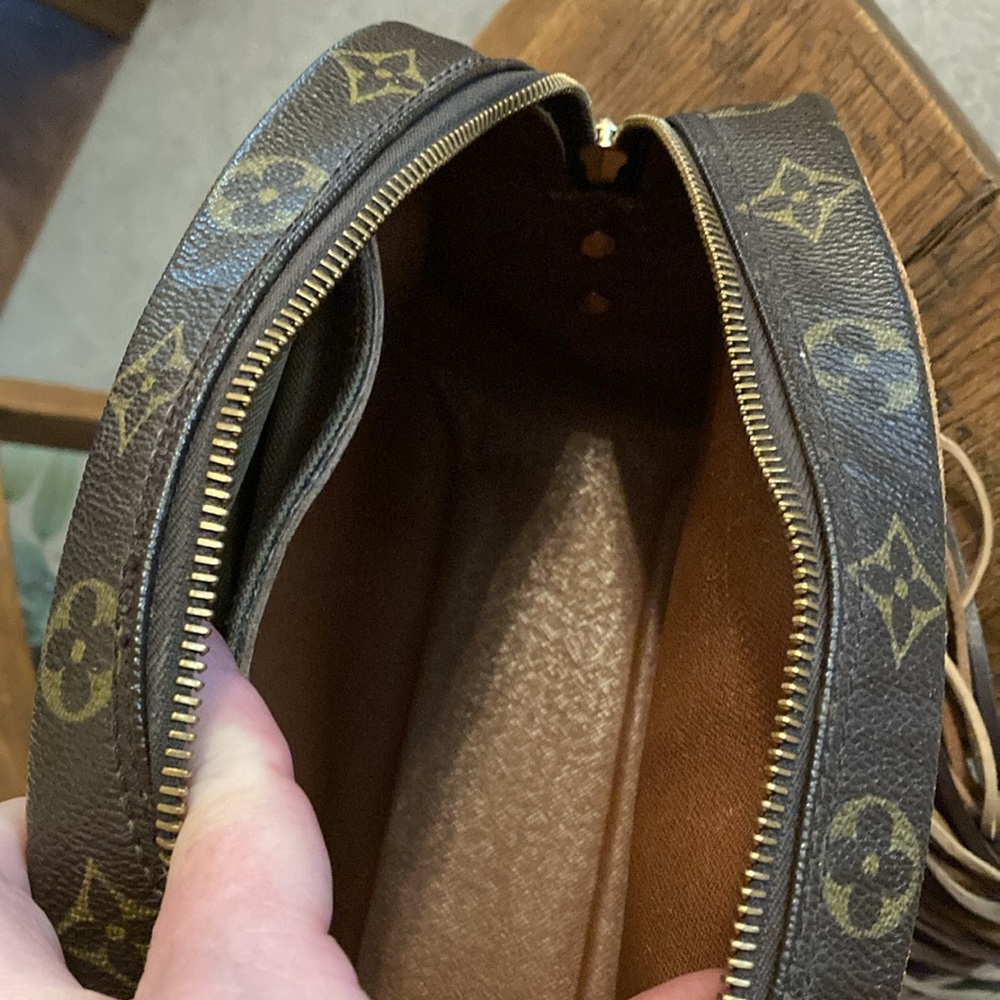 Vintage Boho Louis Vuitton Fringe Bag w/Hand Braided CB Strap, Charm & DB EUC - Picture 9 of 16